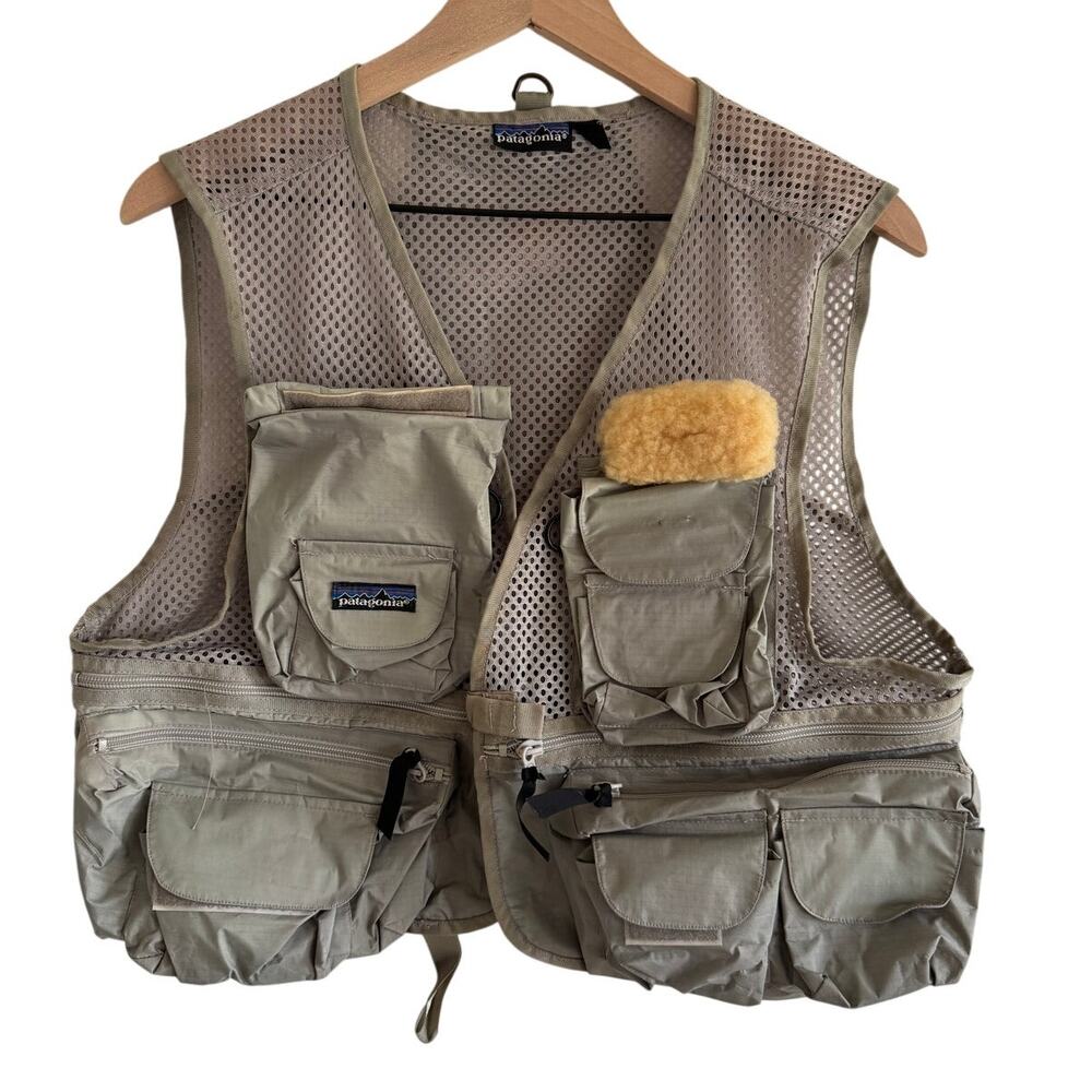 Vintage Patagonia Mens Size Medium Mesh Fly Fishing Vest Gray Khaki